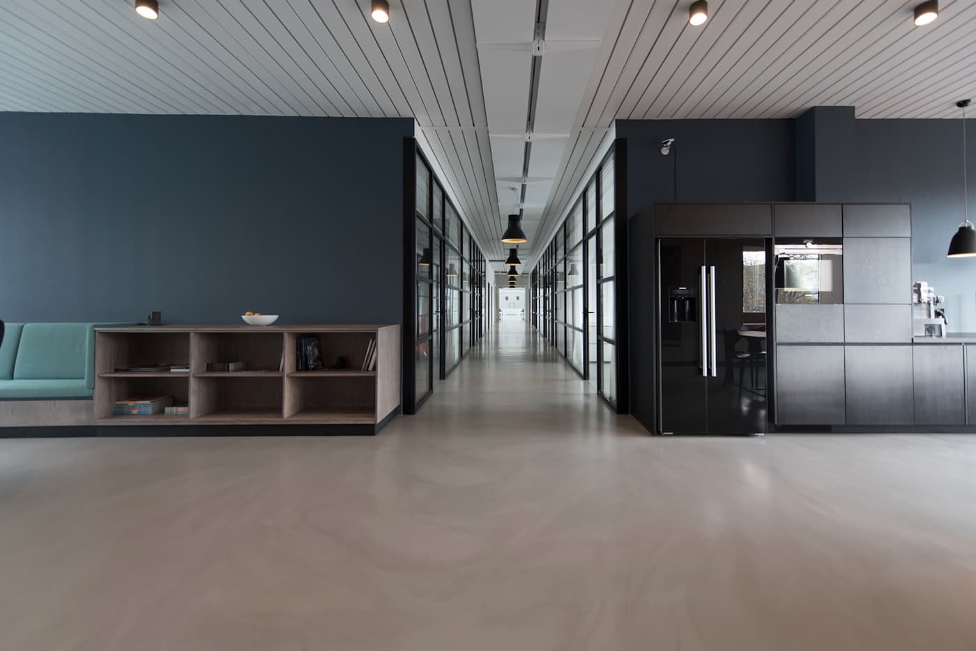 Oficina de 220 m² en Soto del Henares — Después